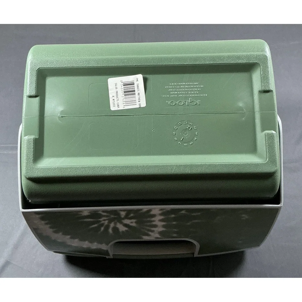 Igloo TravisMathew The 7s Club Playmate Elite Cooler Green Tie Dye 16 Qt